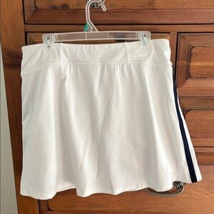 White Tennis Skort with Black Stripe Size Large NWOT